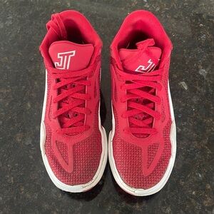 Mens Jordan Tatum 1 basketball shoes. Good used condition. Size men’s 8